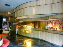 Crowne Plaza Lobby Lounge High Tea - Bar