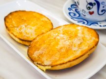 Tsui Wah Singapore-crispy bun with condensed milk