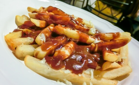 Paper Crane Poutine – Crispy Fries with Mozzarella Cheese & Beef Gravy