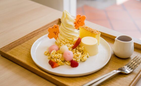 Kumoya – Sakura Yoghurt Parfaits